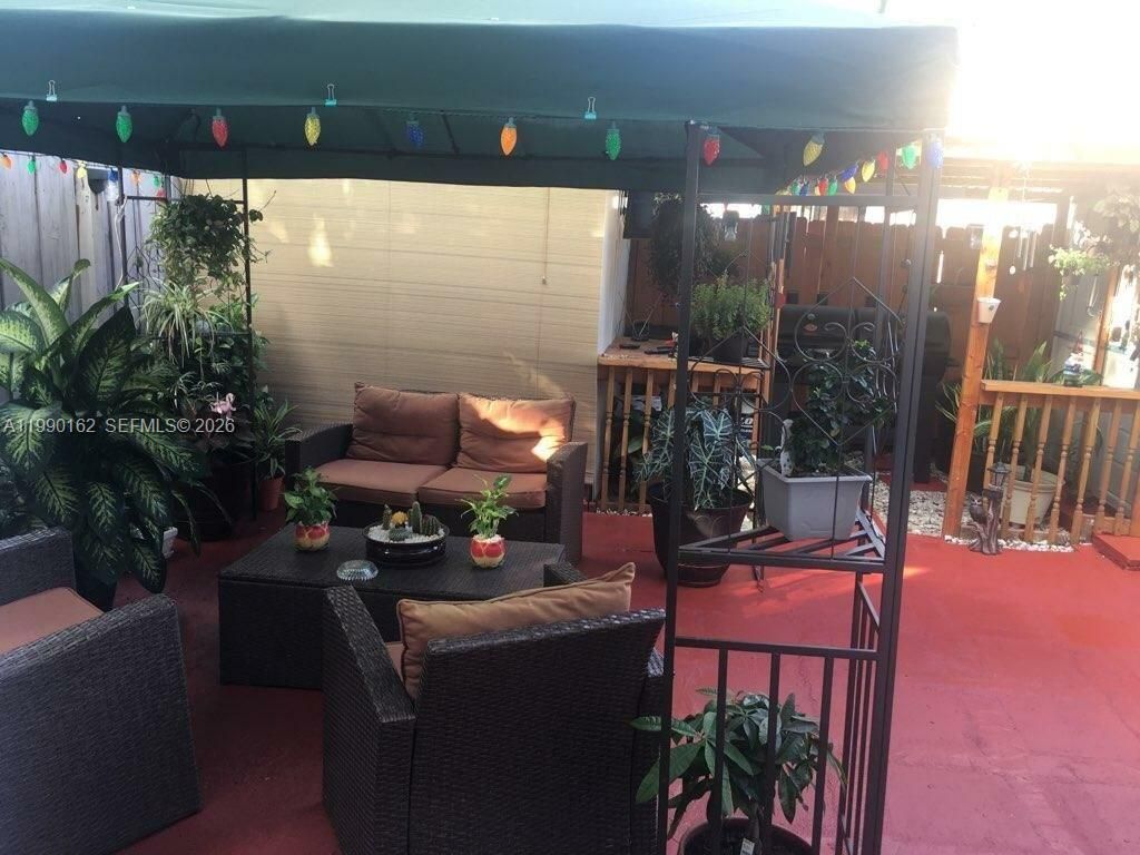 260 NW 114th Ave, Unit 22-101, Sweetwater, FL 33172 Photo