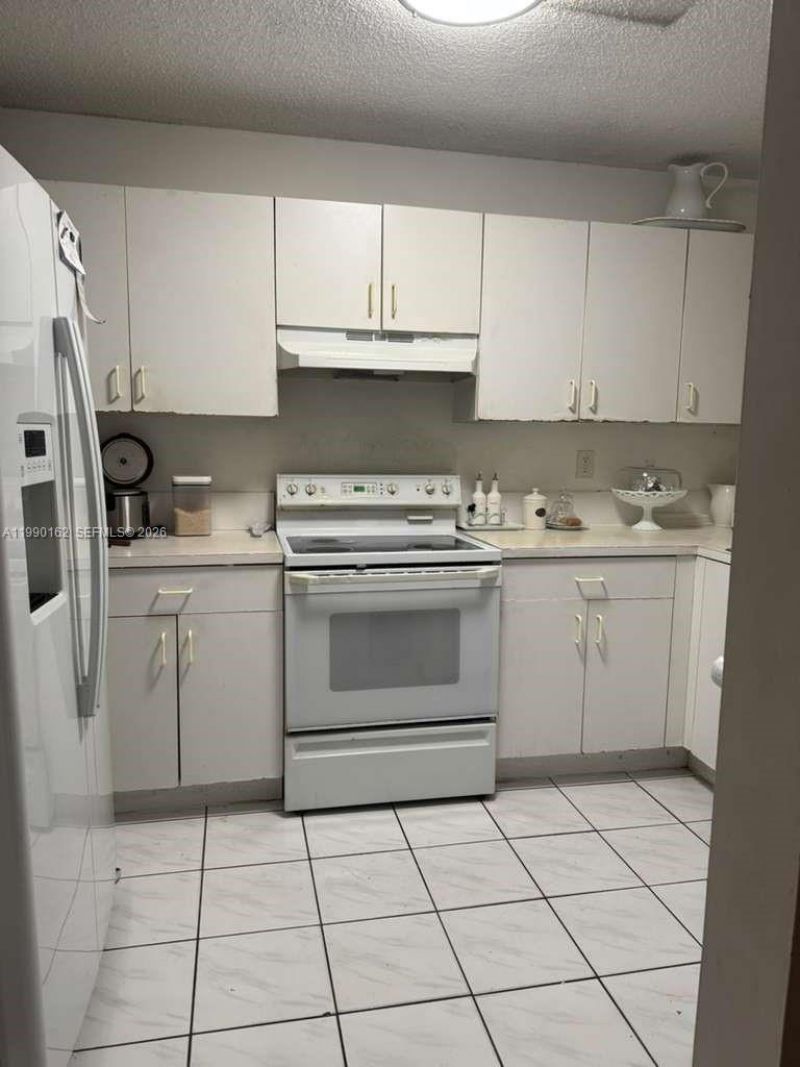 260 NW 114th Ave, Unit 22-101, Sweetwater, FL 33172 Photo
