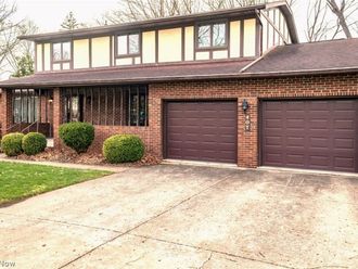 407 Eastbury Avenue NE North Canton, OH 44720