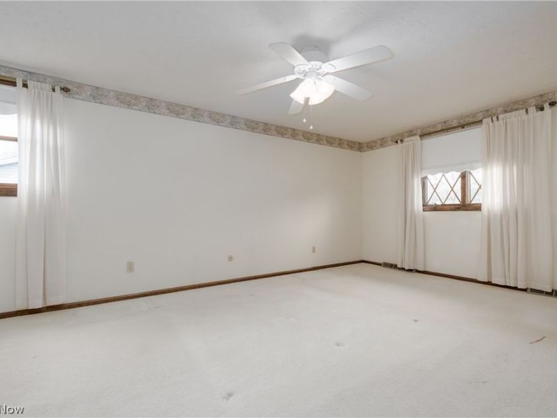 407 Eastbury Avenue NE, North Canton, OH 44720 Photo 16