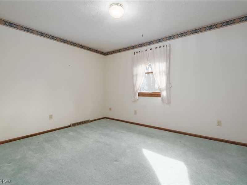 407 Eastbury Avenue NE, North Canton, OH 44720 Photo 20