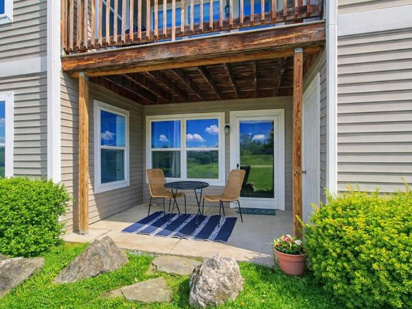 1295 Millbrook Trail, Ann Arbor, MI 48108