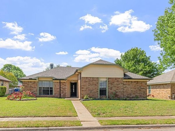 1304 Petunia Drive, Allen, TX 75002
