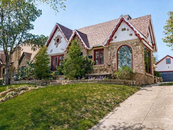 6903 Vivian Avenue, Dallas, TX 75223