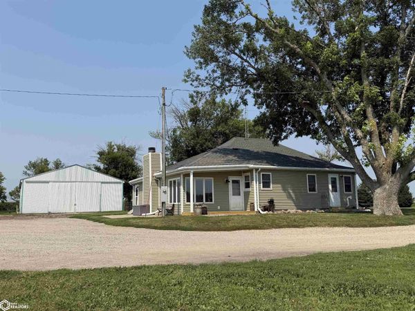 1965 Deer Avenue, Corwith, IA 50430