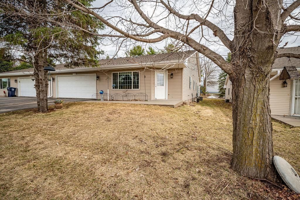 450 W Cairns Street, Ellsworth, WI 54011