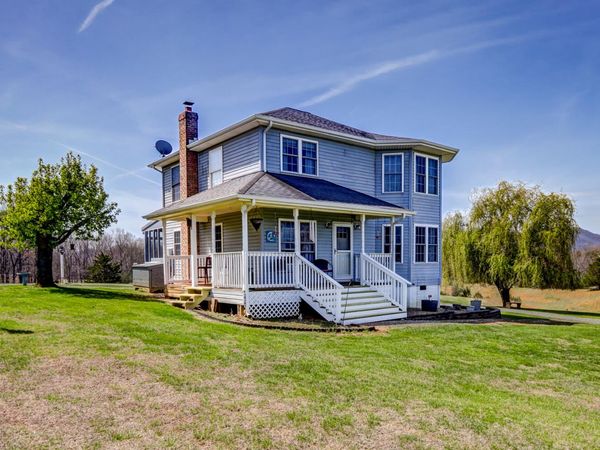 2352 Union Church RD , Thaxton, VA 24174