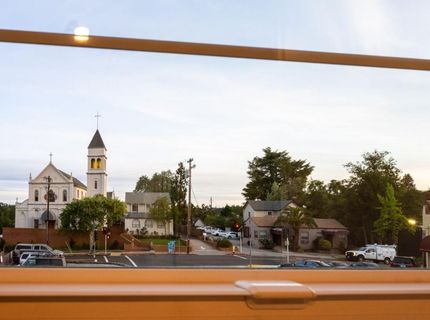 124-128 Oakwood Dr, Auburn, CA 95603 Photo