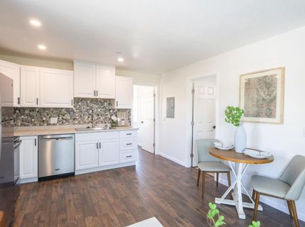 124-128 Oakwood Dr, Auburn, CA 95603 Photo