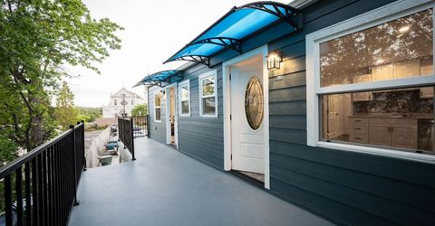 124-128 Oakwood Dr, Auburn, CA 95603 Photo