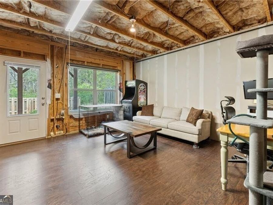 Property Image 37