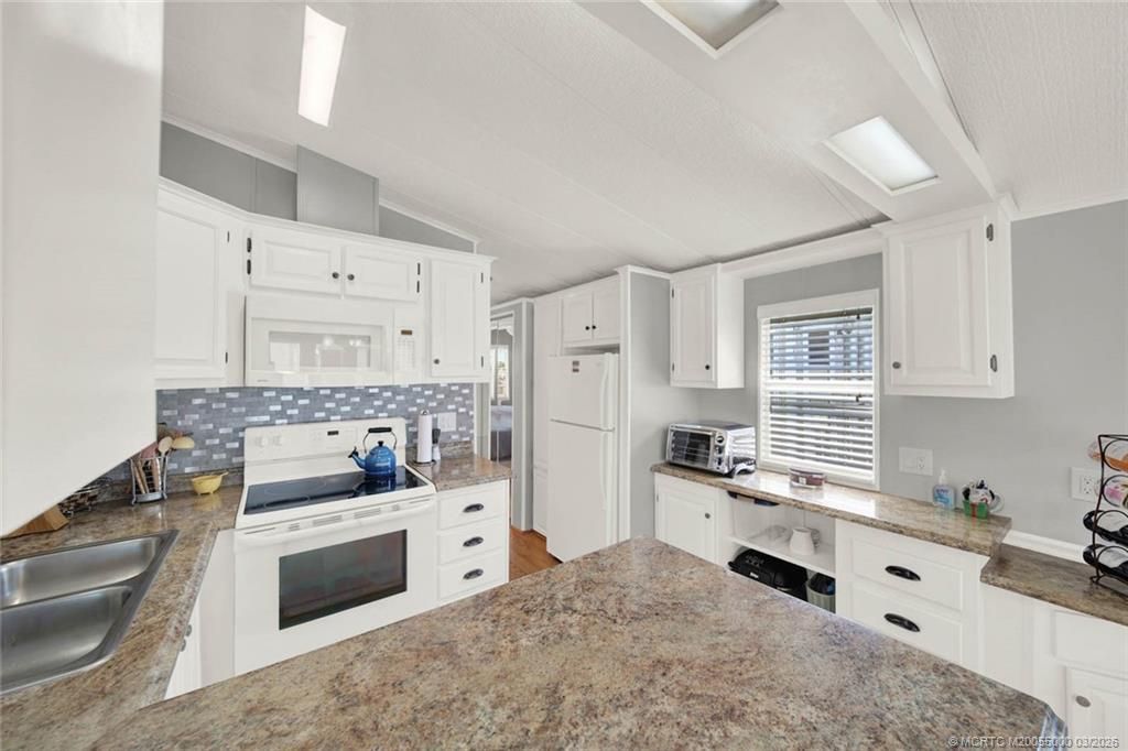 10725 S Ocean Drive, Unit 45, Jensen Beach, FL 34957 Photo