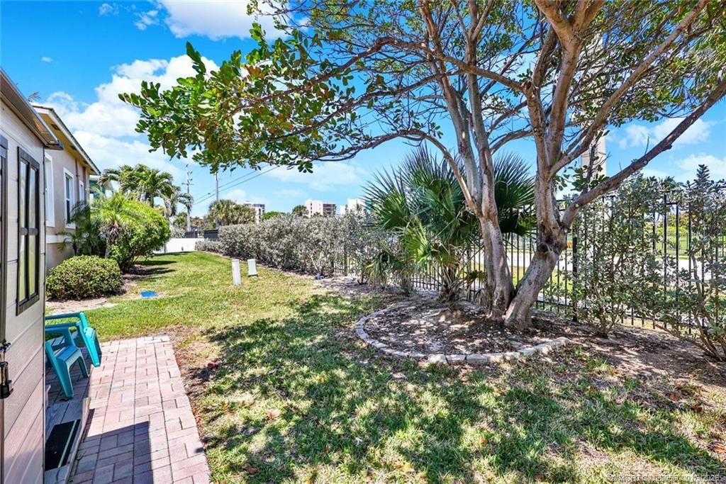 10725 S Ocean Drive, Unit 45, Jensen Beach, FL 34957 Photo