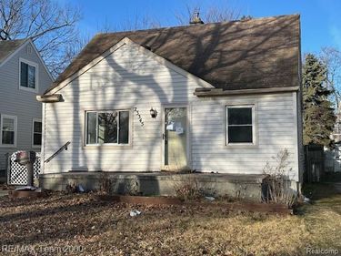 23345 Tawas Avenue, Hazel Park, MI 48030
