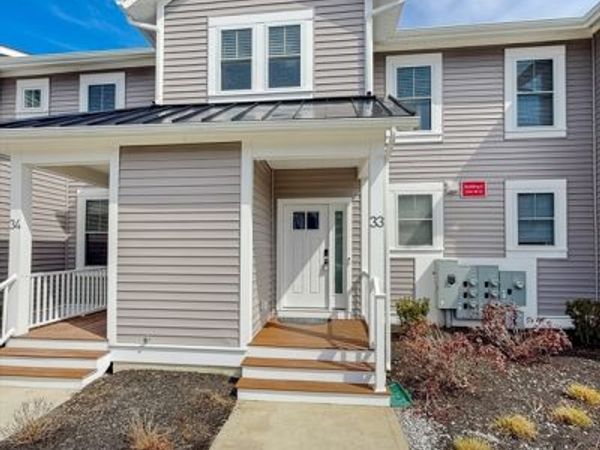7 E Dexter Ave, Unit 33, Woburn, MA 01801