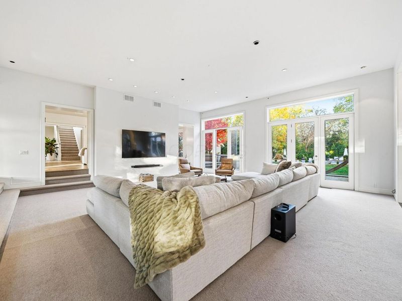 336 S Columbia Avenue, Columbus, OH 43209 Photo 17