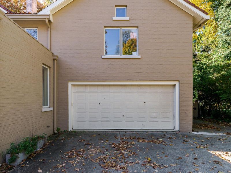 336 S Columbia Avenue , Columbus, OH 43209 Photo 8