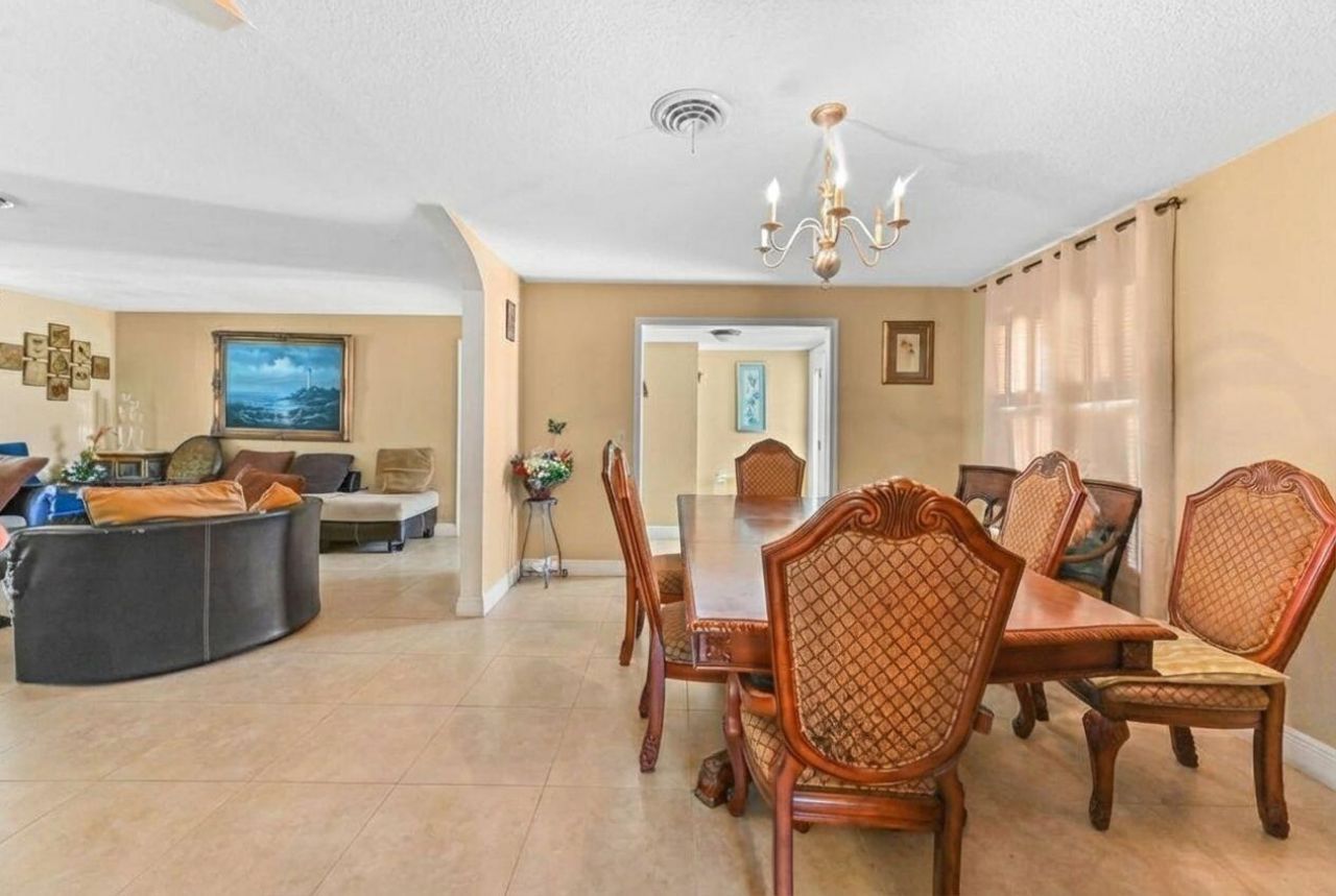 315 SW 12th Avenue, Boynton Beach, FL 33435 Photo