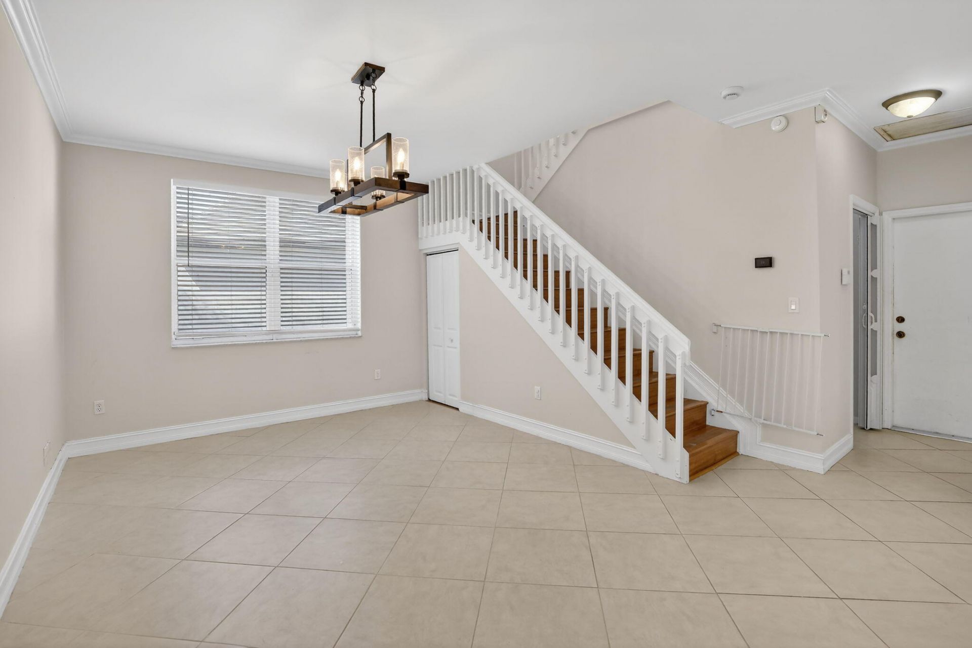 1716 NW 166th Avenue, Pembroke Pines, FL 33028 Photo