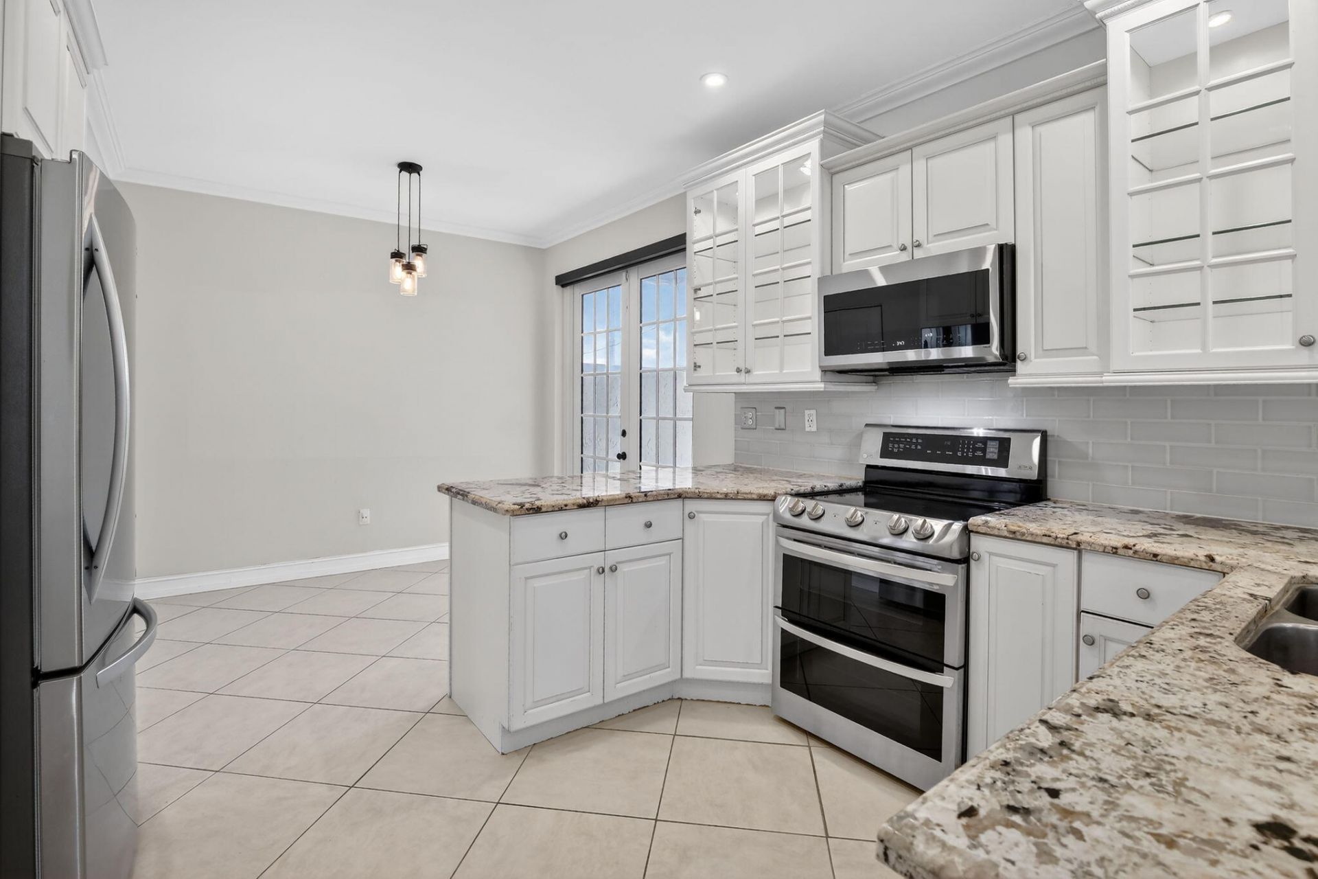 1716 NW 166th Avenue, Pembroke Pines, FL 33028 Photo