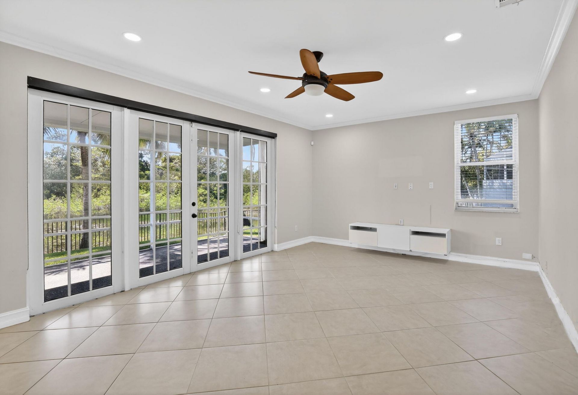 1716 NW 166th Avenue, Pembroke Pines, FL 33028 Photo