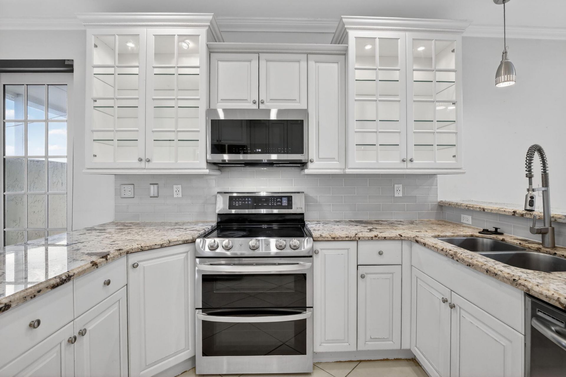 1716 NW 166th Avenue, Pembroke Pines, FL 33028 Photo