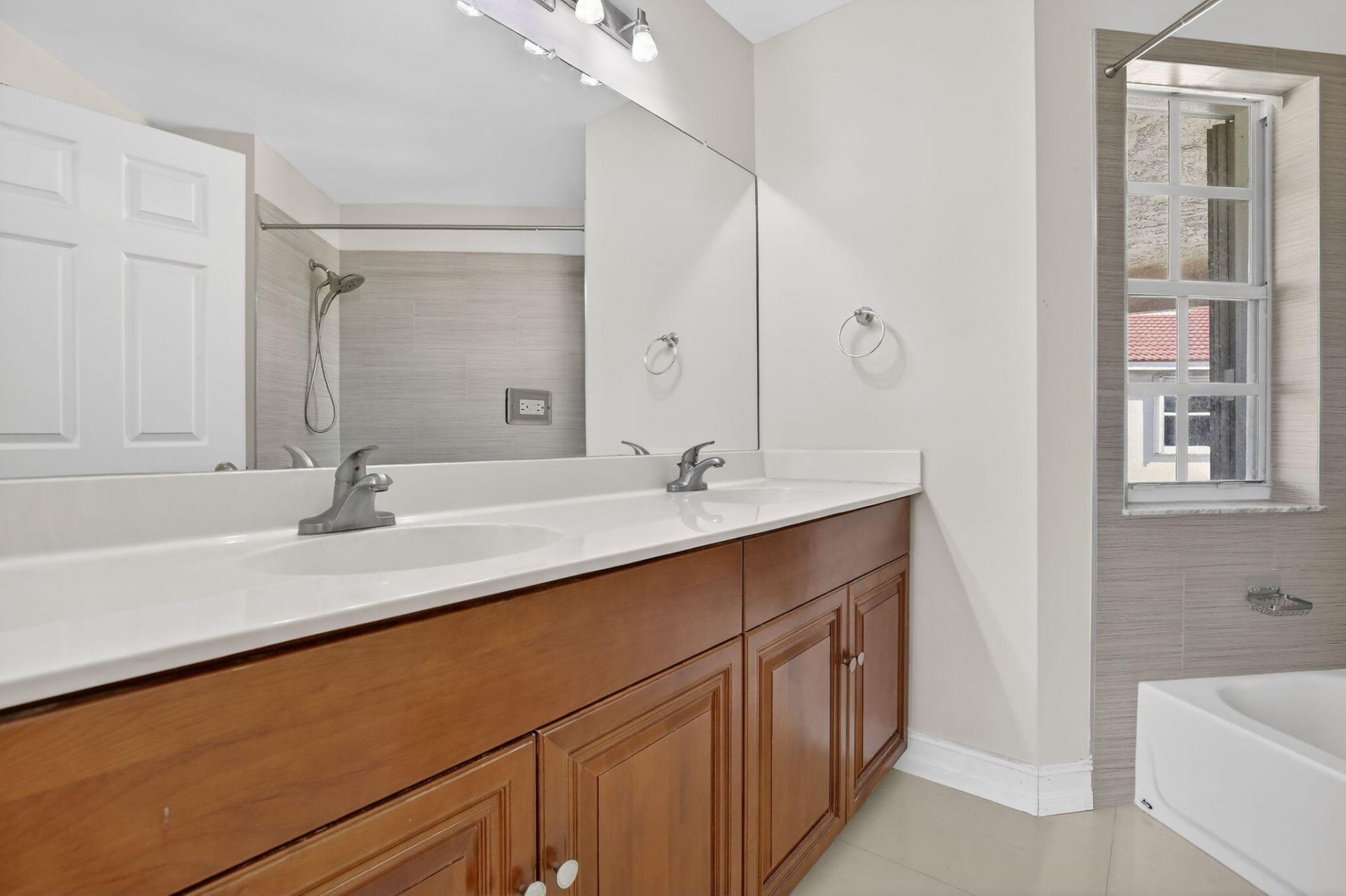 1716 NW 166th Avenue, Pembroke Pines, FL 33028 Photo