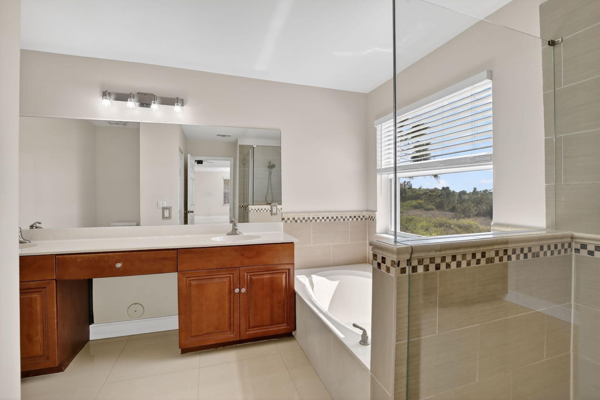 1716 NW 166th Avenue, Pembroke Pines, FL 33028 Photo