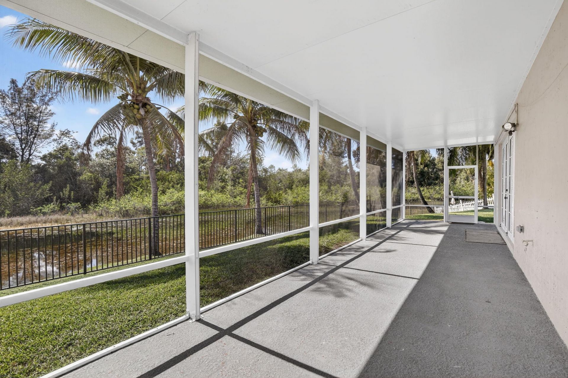 1716 NW 166th Avenue, Pembroke Pines, FL 33028 Photo