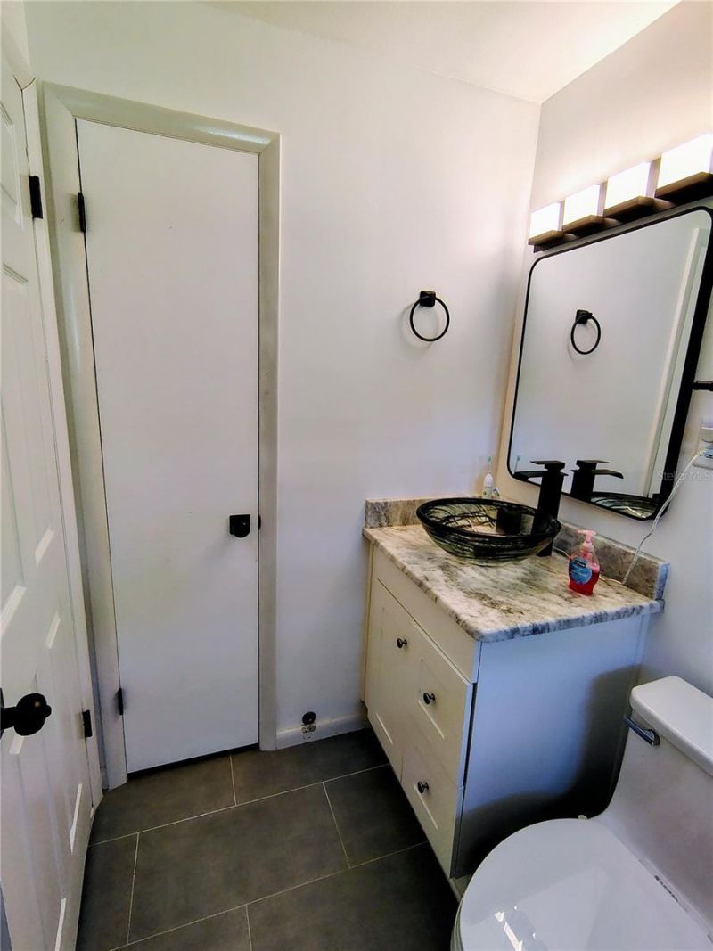 664 Cr 467 , Lake Panasoffkee, FL 33538 Photo