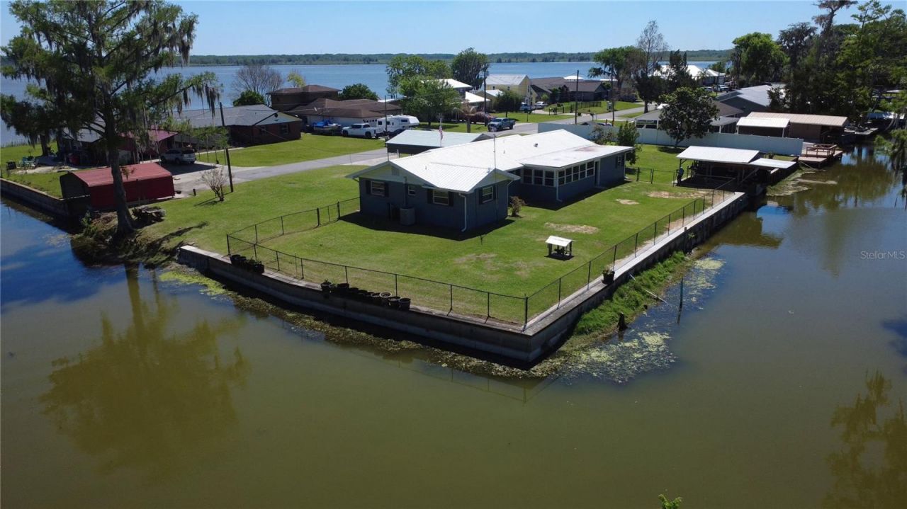 664 Cr 467 , Lake Panasoffkee, FL 33538 Photo