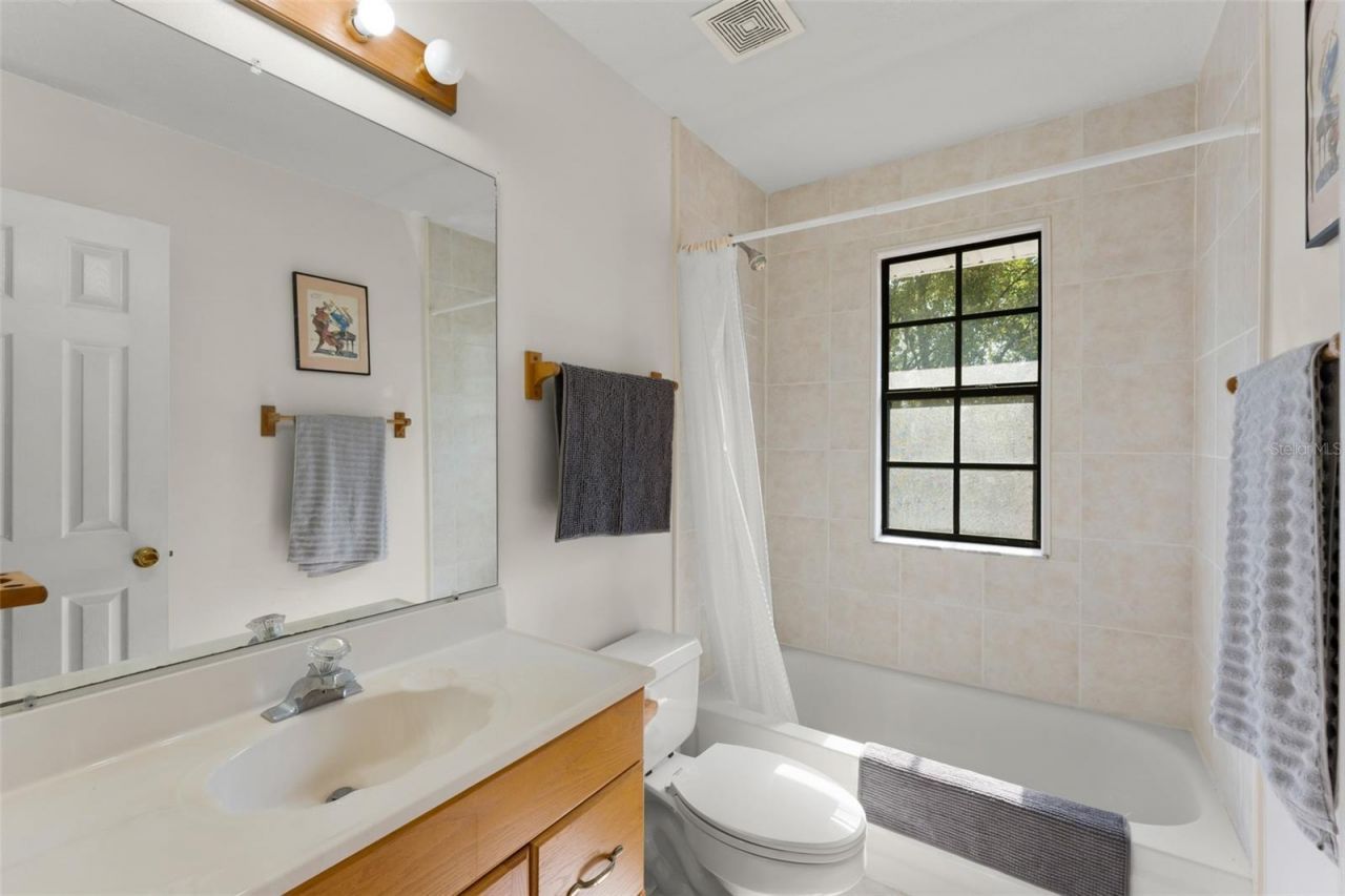 9717 Lake Douglas Place, Orlando, FL 32817 Photo