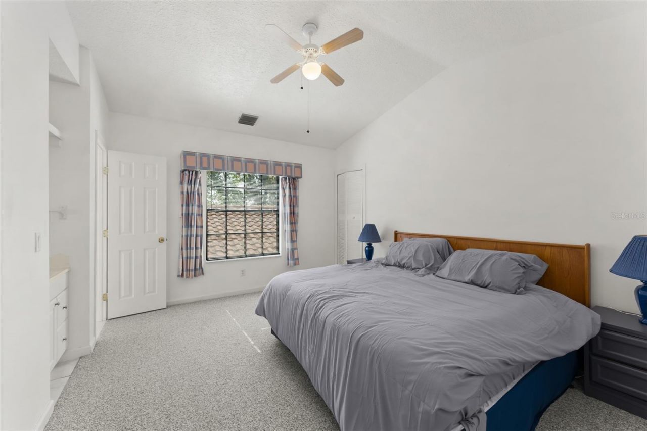 9717 Lake Douglas Place, Orlando, FL 32817 Photo