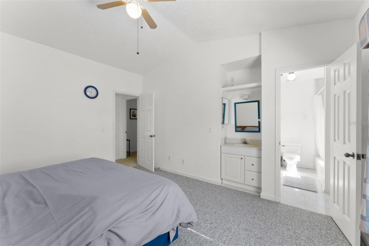 9717 Lake Douglas Place, Orlando, FL 32817 Photo