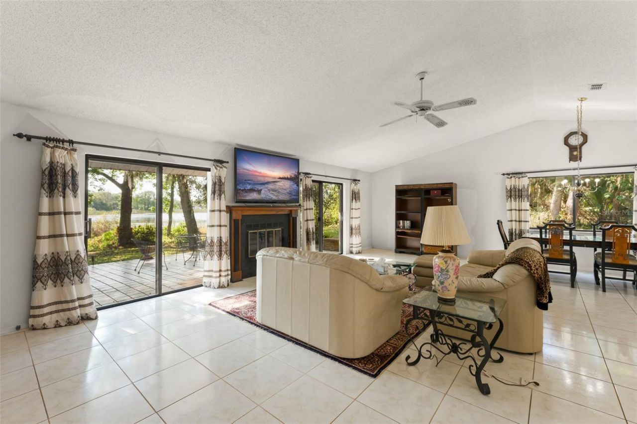 9717 Lake Douglas Place, Orlando, FL 32817 Photo