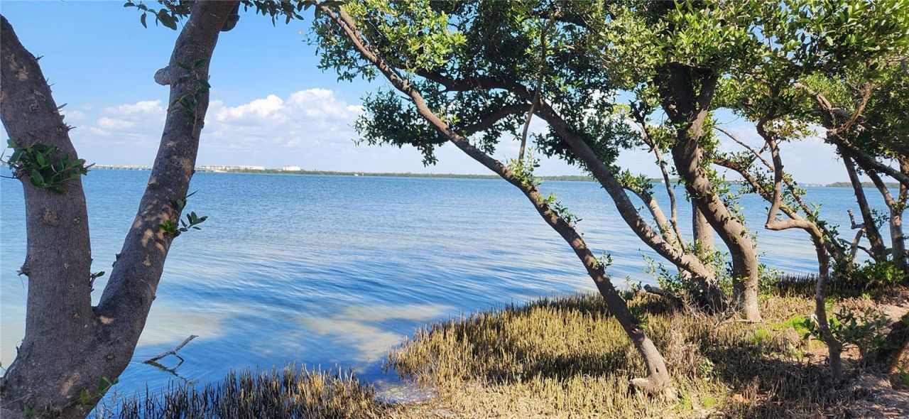 28th Street, Holmes Beach, FL 34217 Photo