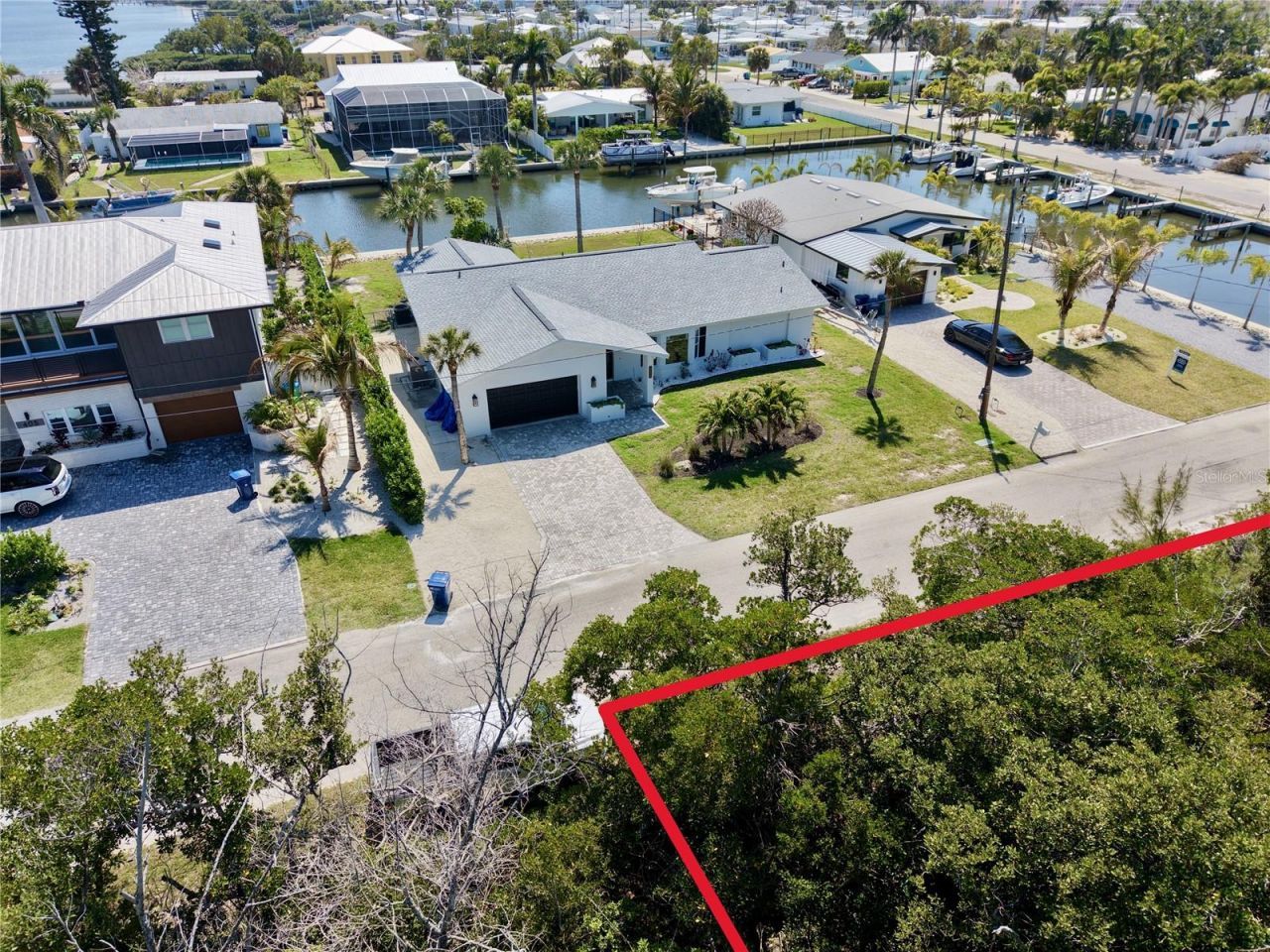 28th Street, Holmes Beach, FL 34217 Photo
