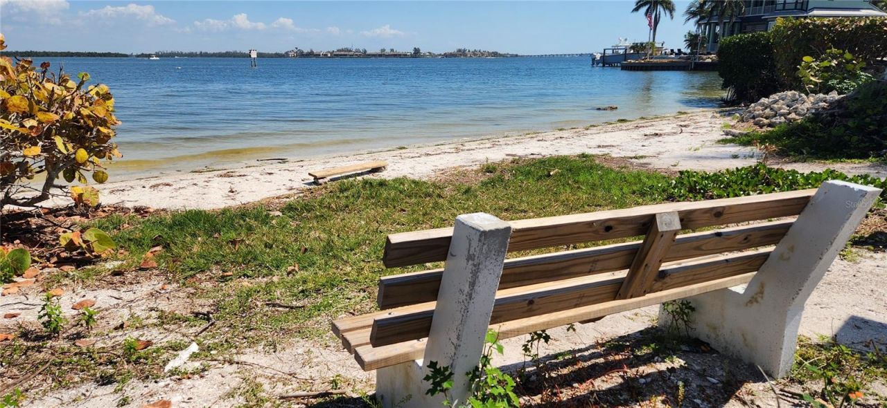 28th Street, Holmes Beach, FL 34217 Photo