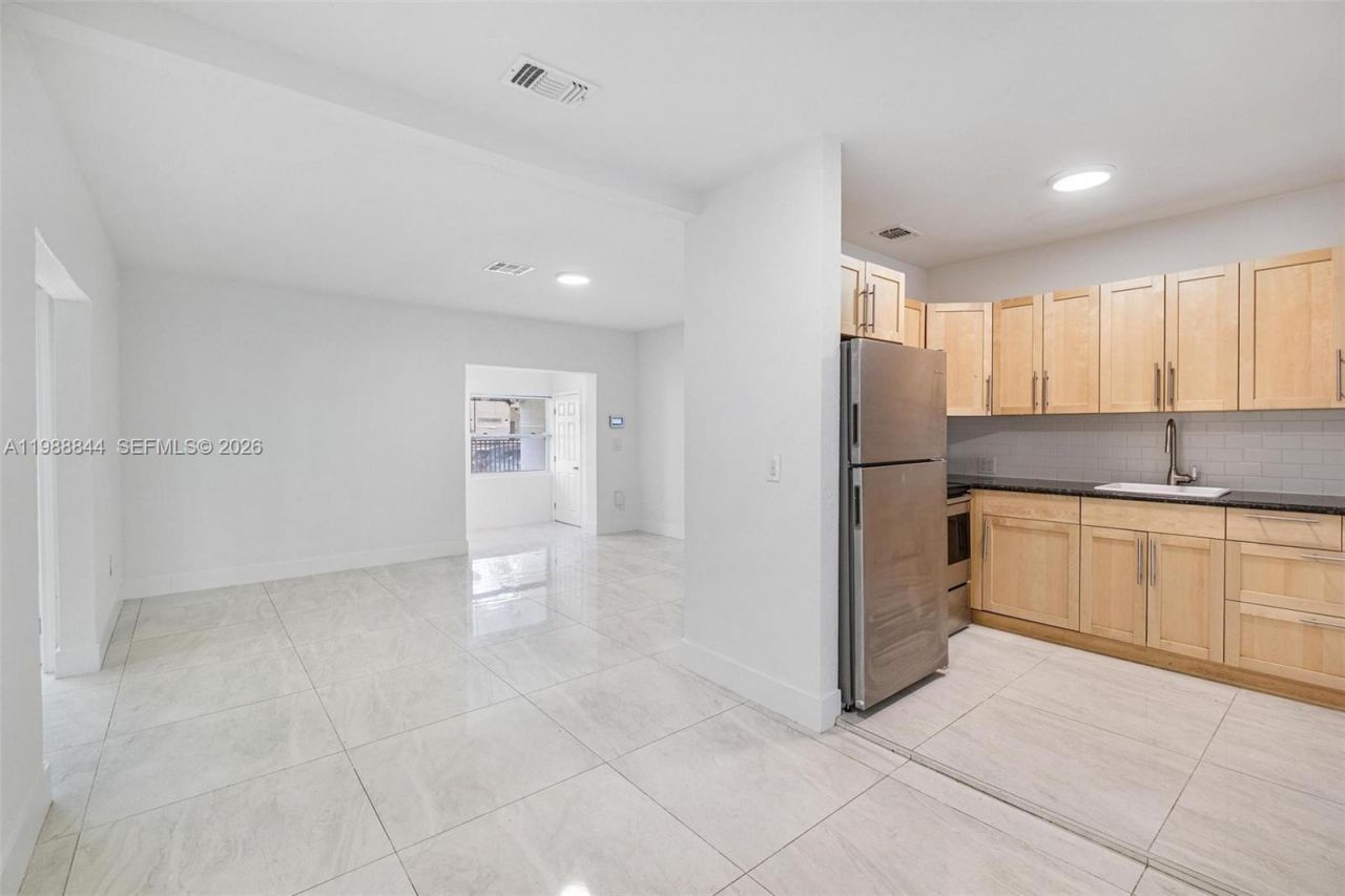 529 NW 42nd St, Miami, FL 33127 Photo