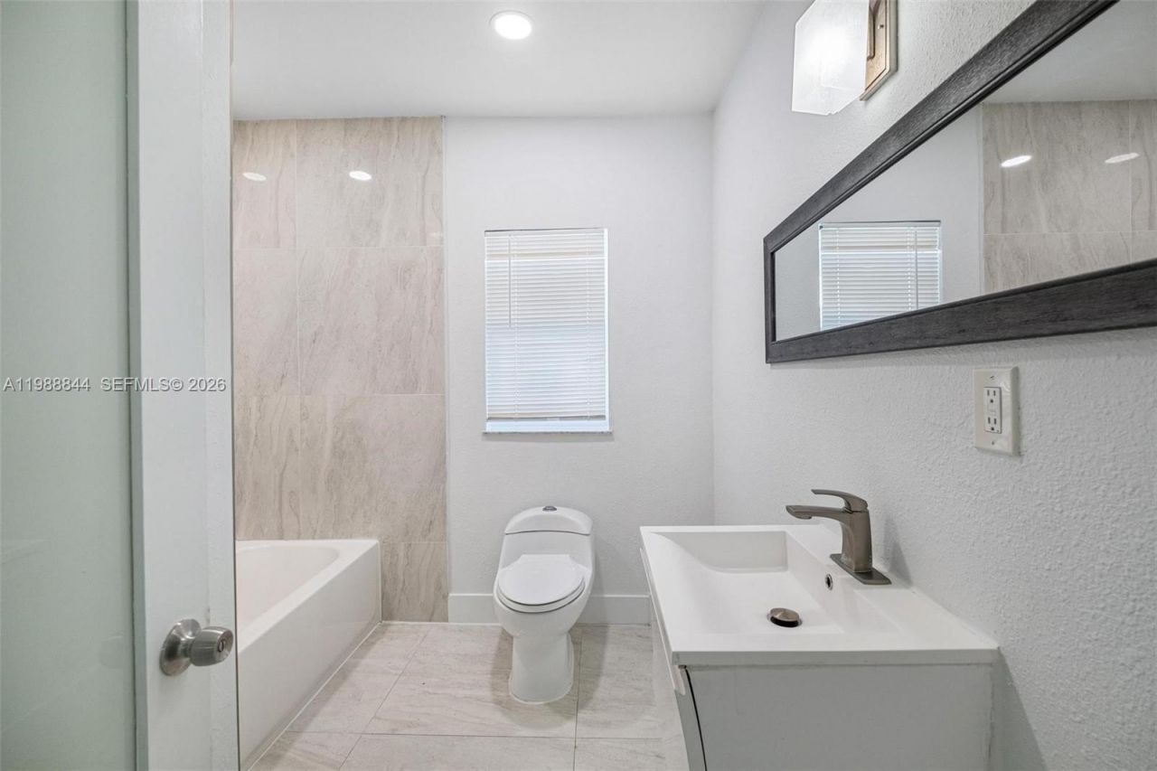 529 NW 42nd St, Miami, FL 33127 Photo