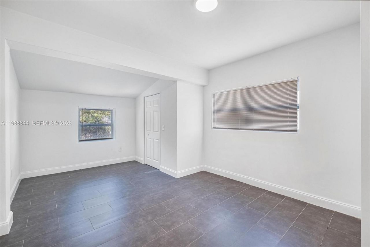 529 NW 42nd St, Miami, FL 33127 Photo