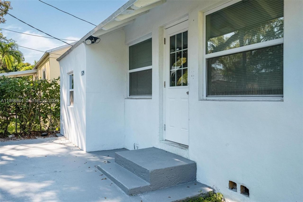 529 NW 42nd St, Miami, FL 33127 Photo