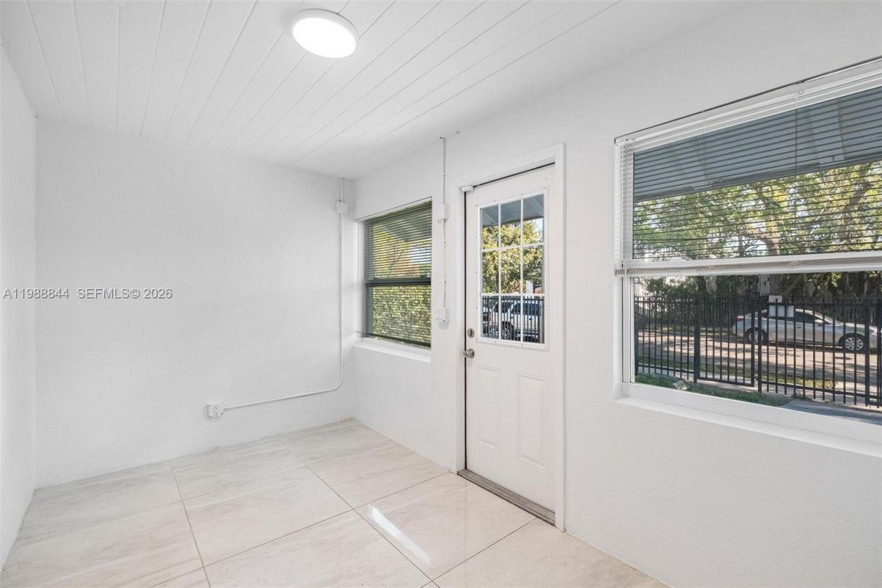 529 NW 42nd St, Miami, FL 33127 Photo