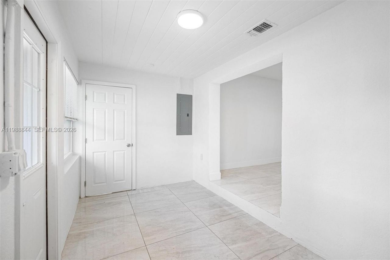 529 NW 42nd St, Miami, FL 33127 Photo