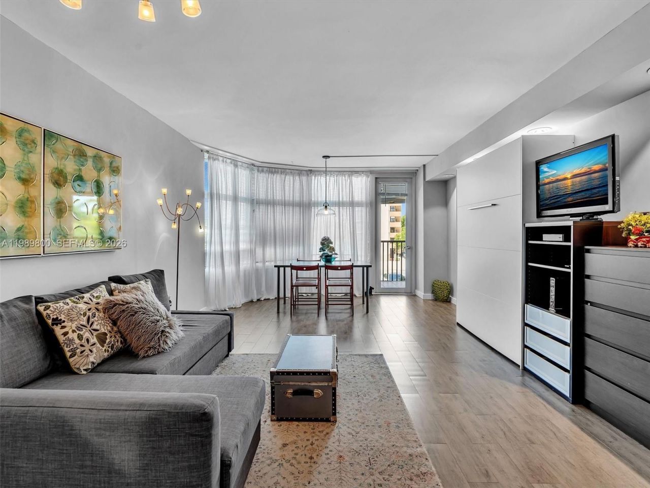 3375 N Country Club Dr , Unit 208, Aventura, FL 33180 Photo