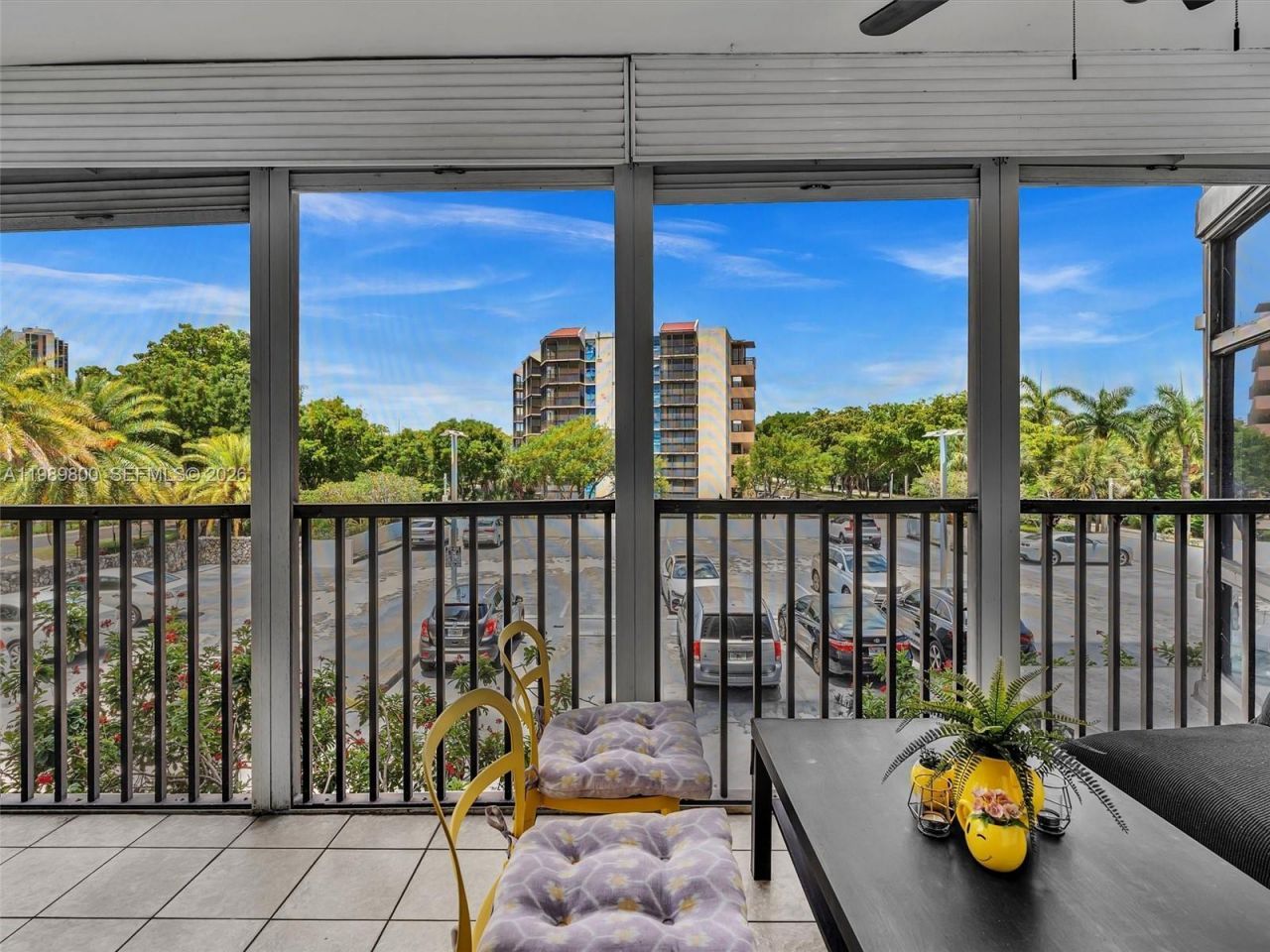 3375 N Country Club Dr , Unit 208, Aventura, FL 33180 Photo