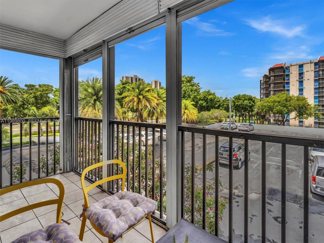 3375 N Country Club Dr , Unit 208, Aventura, FL 33180 Photo