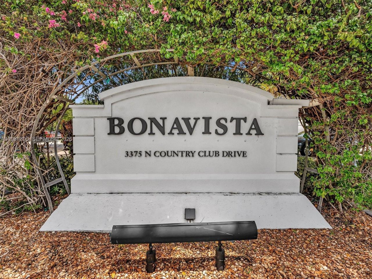 3375 N Country Club Dr , Unit 208, Aventura, FL 33180 Photo