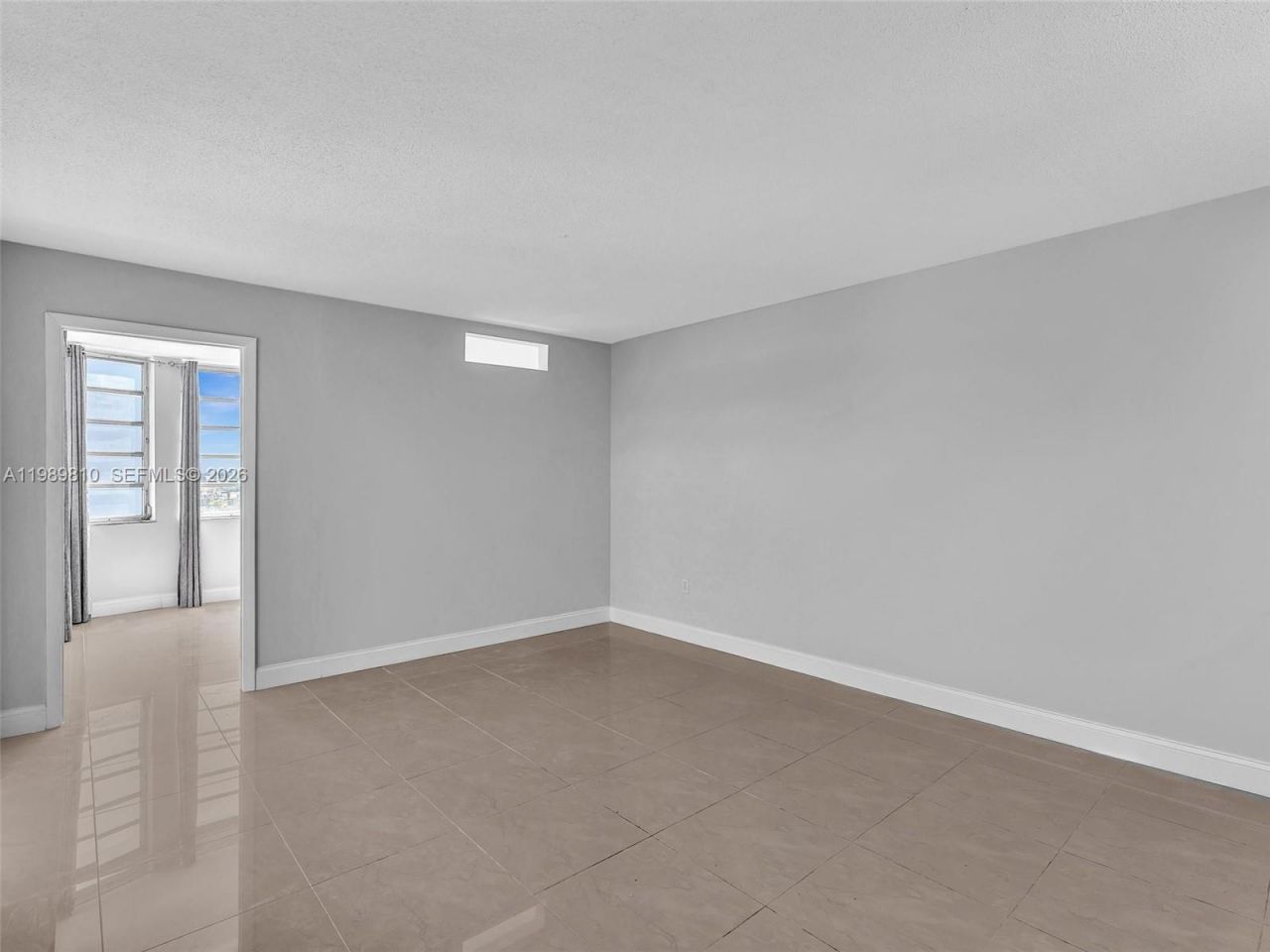 1770 NE 191st St , Unit 500-1, Miami, FL 33179 Photo