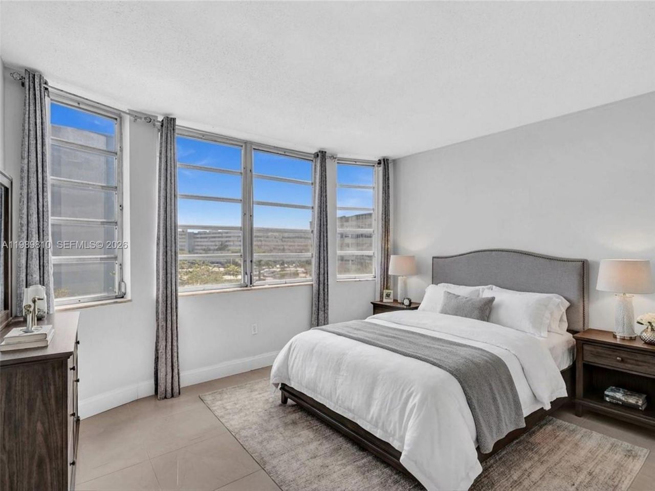 1770 NE 191st St , Unit 500-1, Miami, FL 33179 Photo